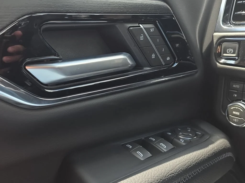 2026 GMC Yukon Denali - Photo 11