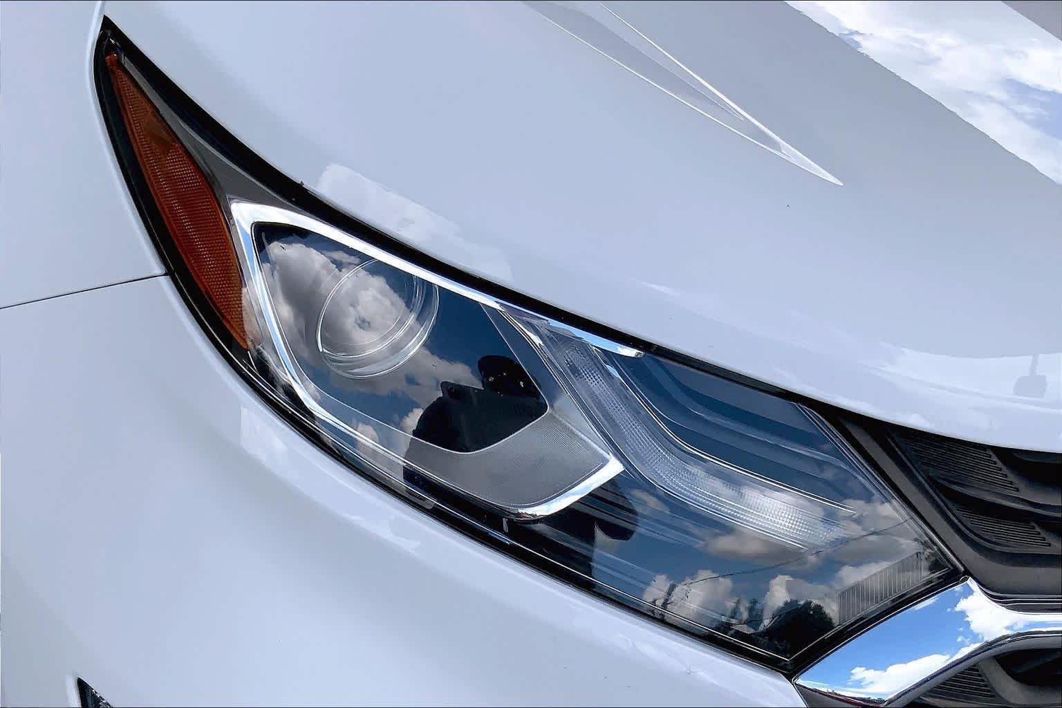 Used 2020 Summit White Chevrolet LT image 27