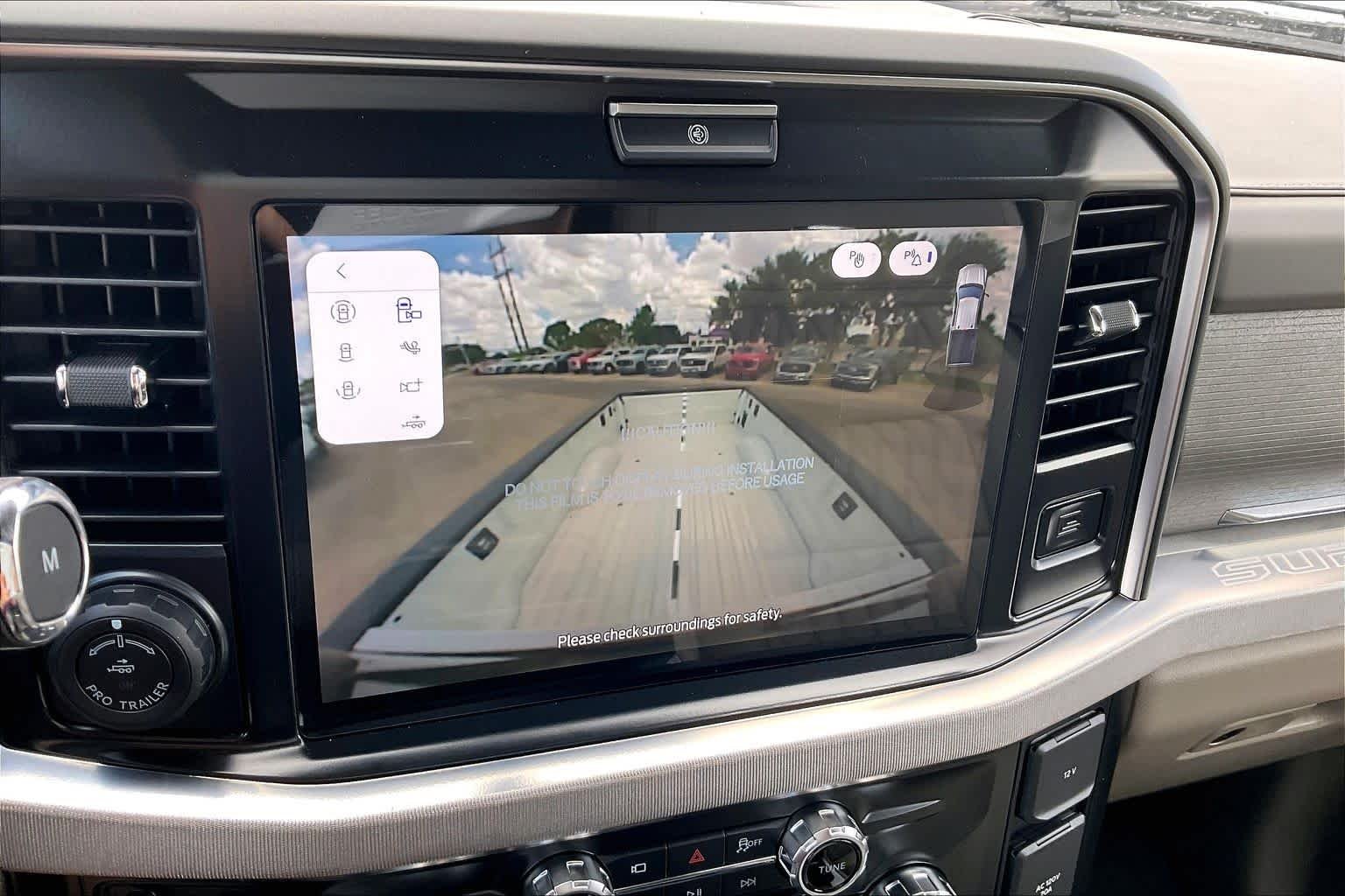 New 2026 Star White Metallic Tri-Coat Ford F-350® Platinum® image 19