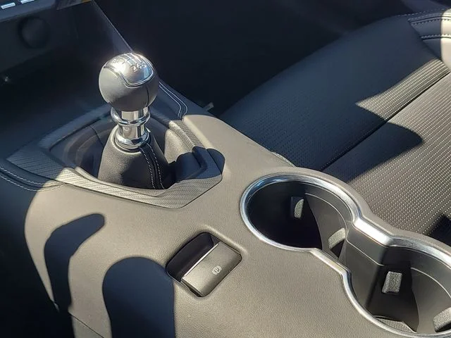 New 2025 Silver Metallic Ford GT Premium image 25