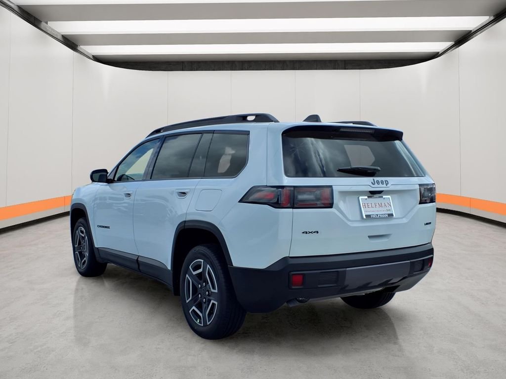 New 2026 Bright White Clear-Coat Exterior Paint Jeep Laredo image 4