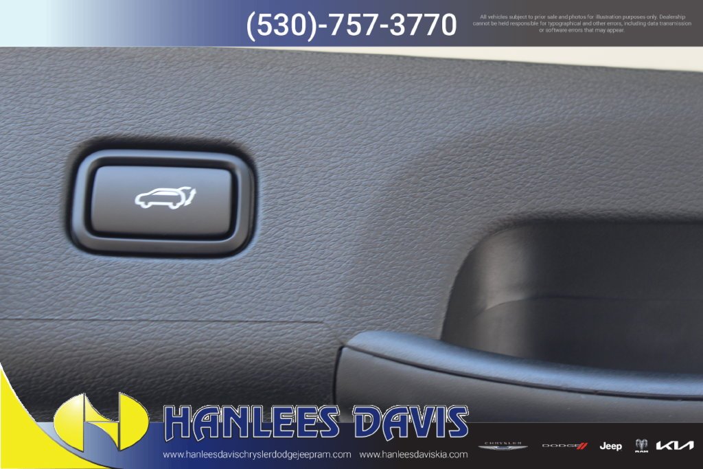 New 2027 Snow White Pearl Kia SX Prestige image 11