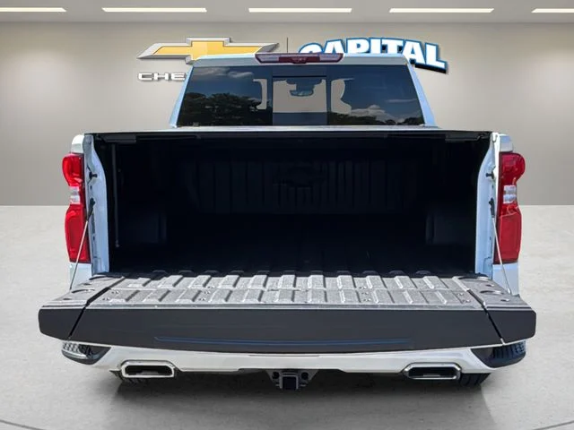 Used 2025 Beige Chevrolet High Country image 32