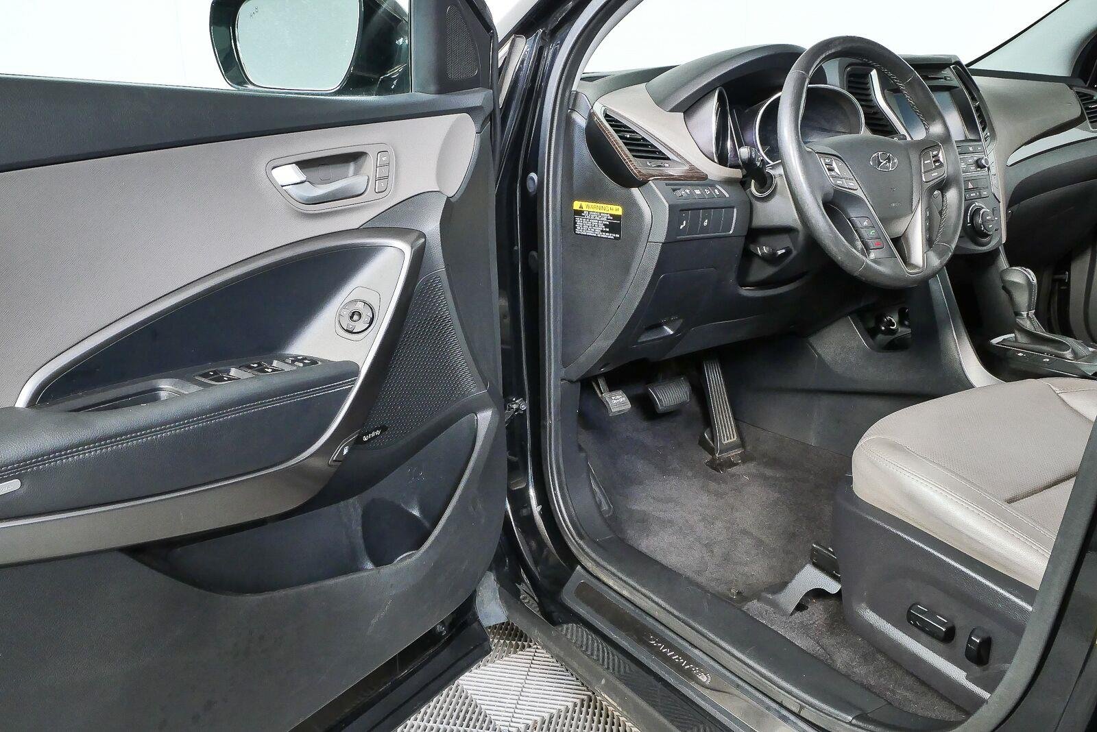 Used 2017 Twilight Black Hyundai 2.4L image 11