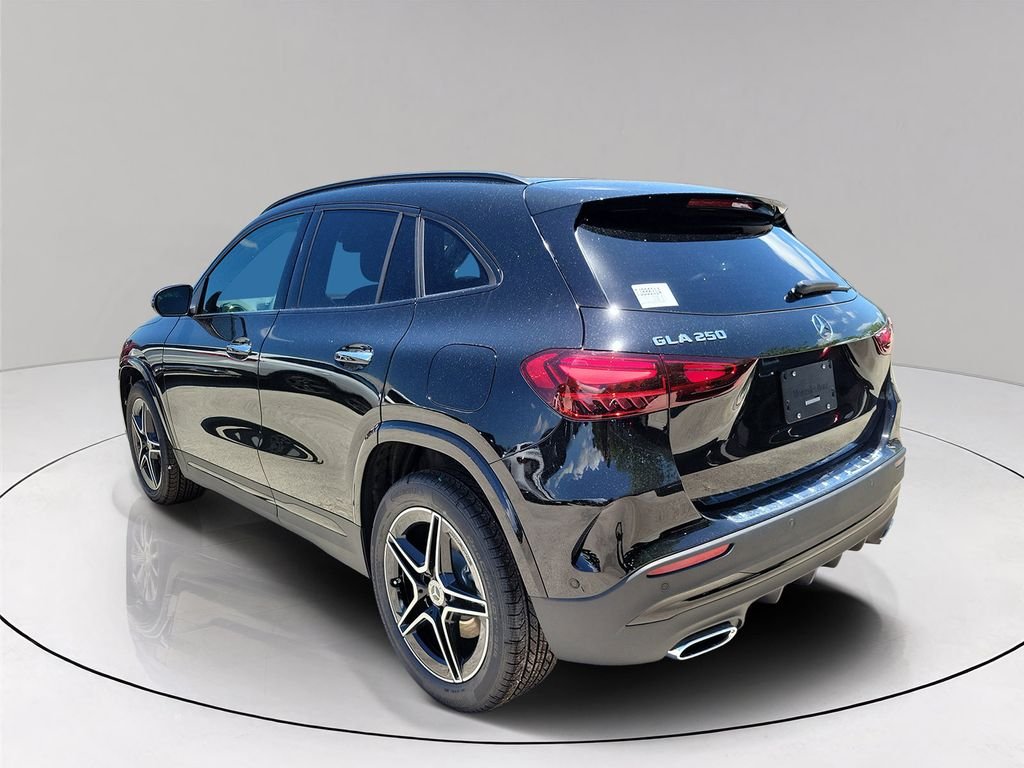 New 2026 Night Black Mercedes-Benz GLA 250 image 4