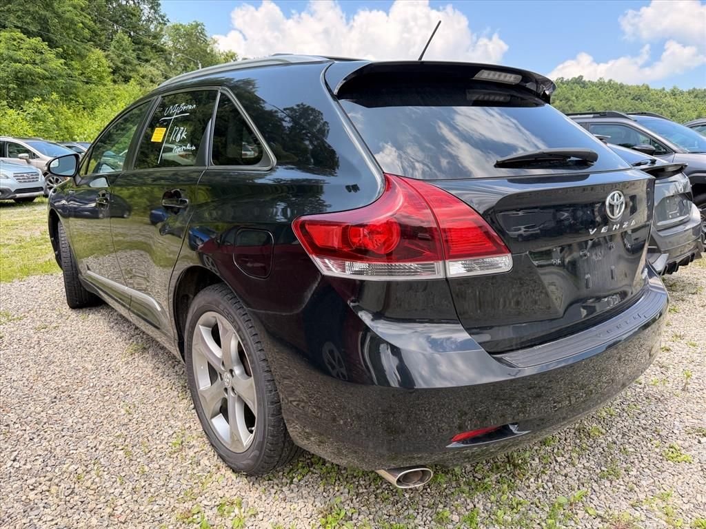 Used 2013 Black Toyota LE image 16