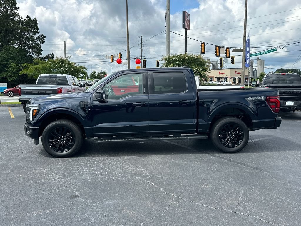 New 2026 Blue Ford Lariat image 4