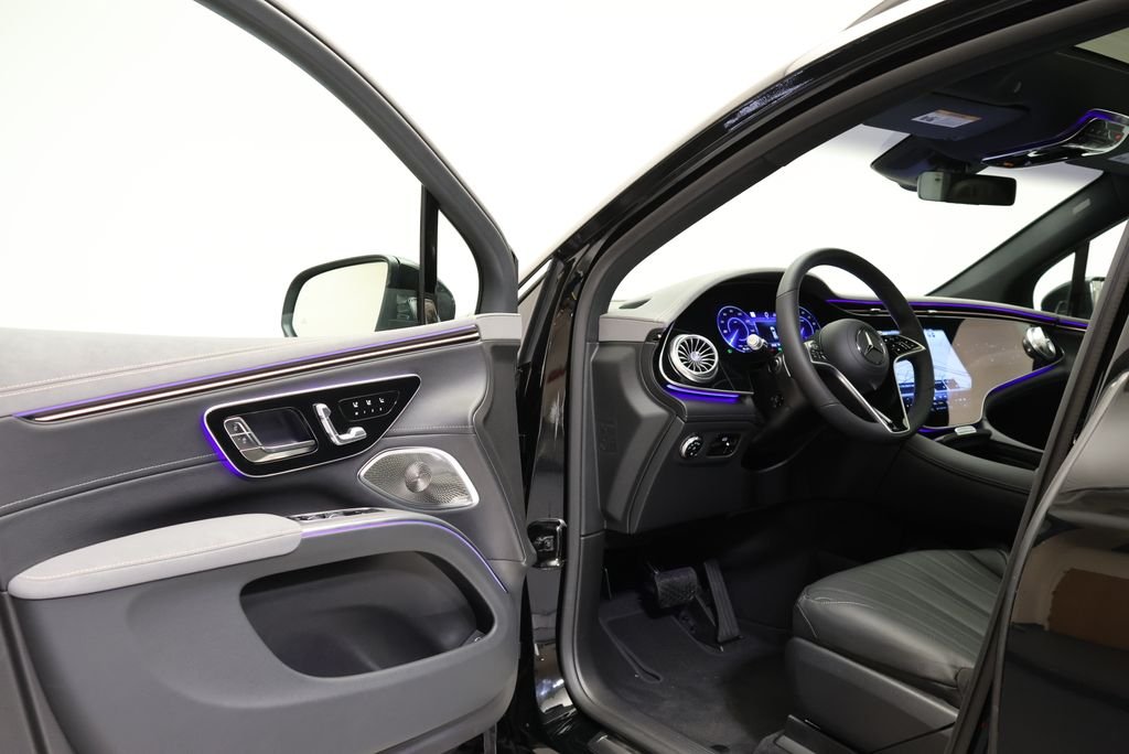 New 2026 Black Mercedes-Benz 400 image 35