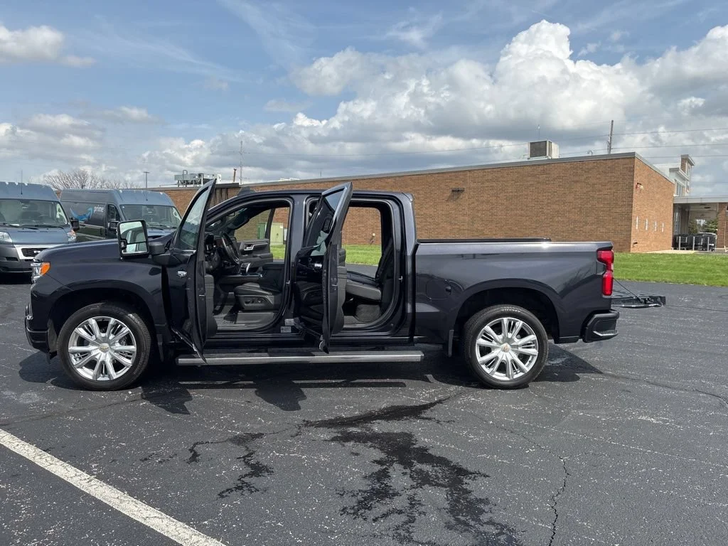 2024 Chevrolet Silverado 1500 High Country - Photo 13