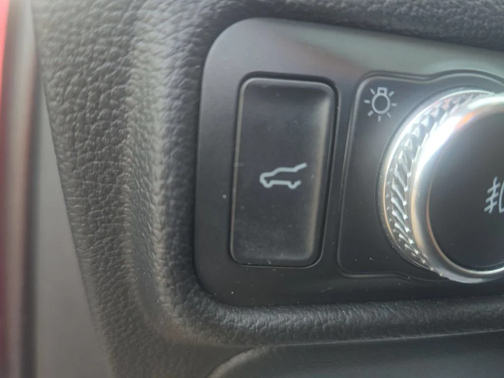 Used 2020 Red Metallic Ford Limited image 26