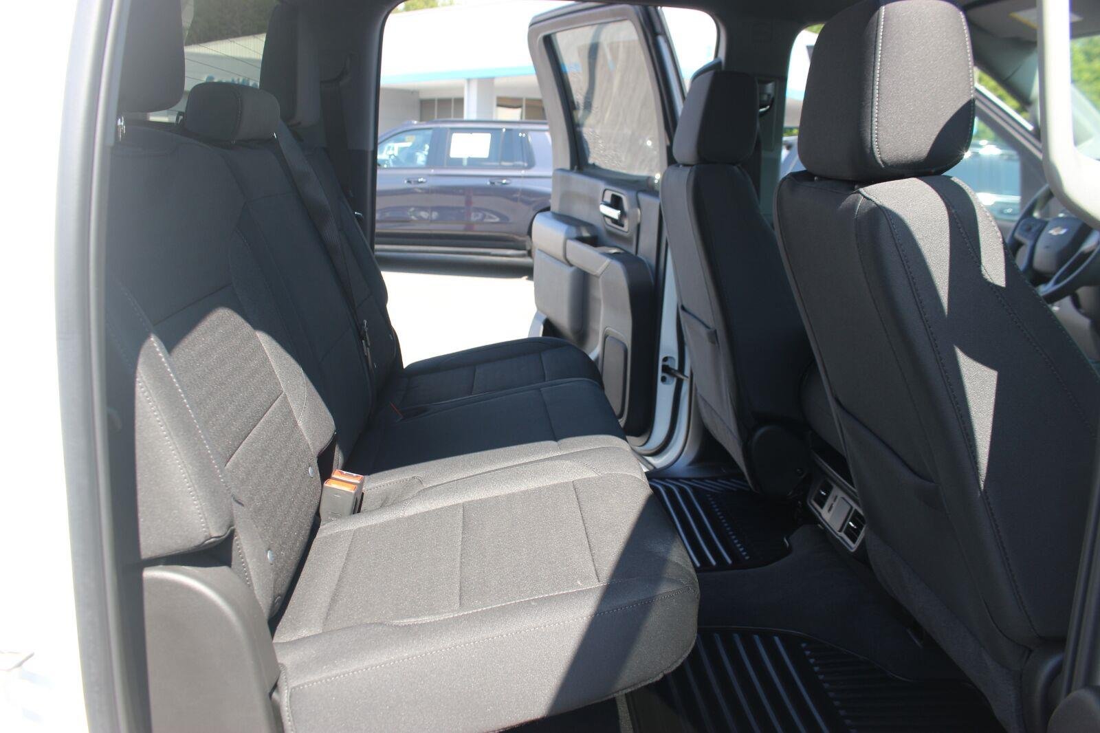 Used 2026 Summit White Chevrolet Custom image 36
