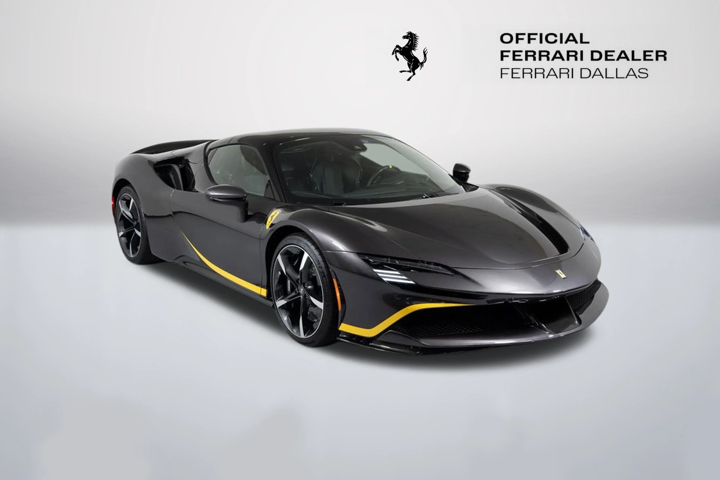 Used 2022 Extra Sample Ferrari Base image 7