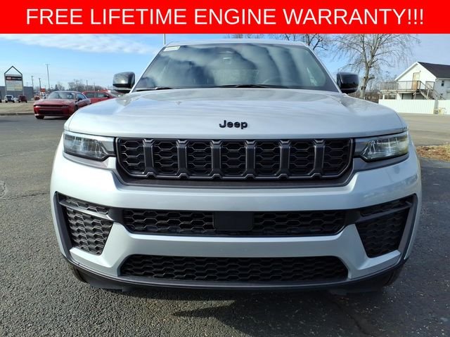 New 2026 Silver Zynith Exterior Paint Jeep Altitude image 2