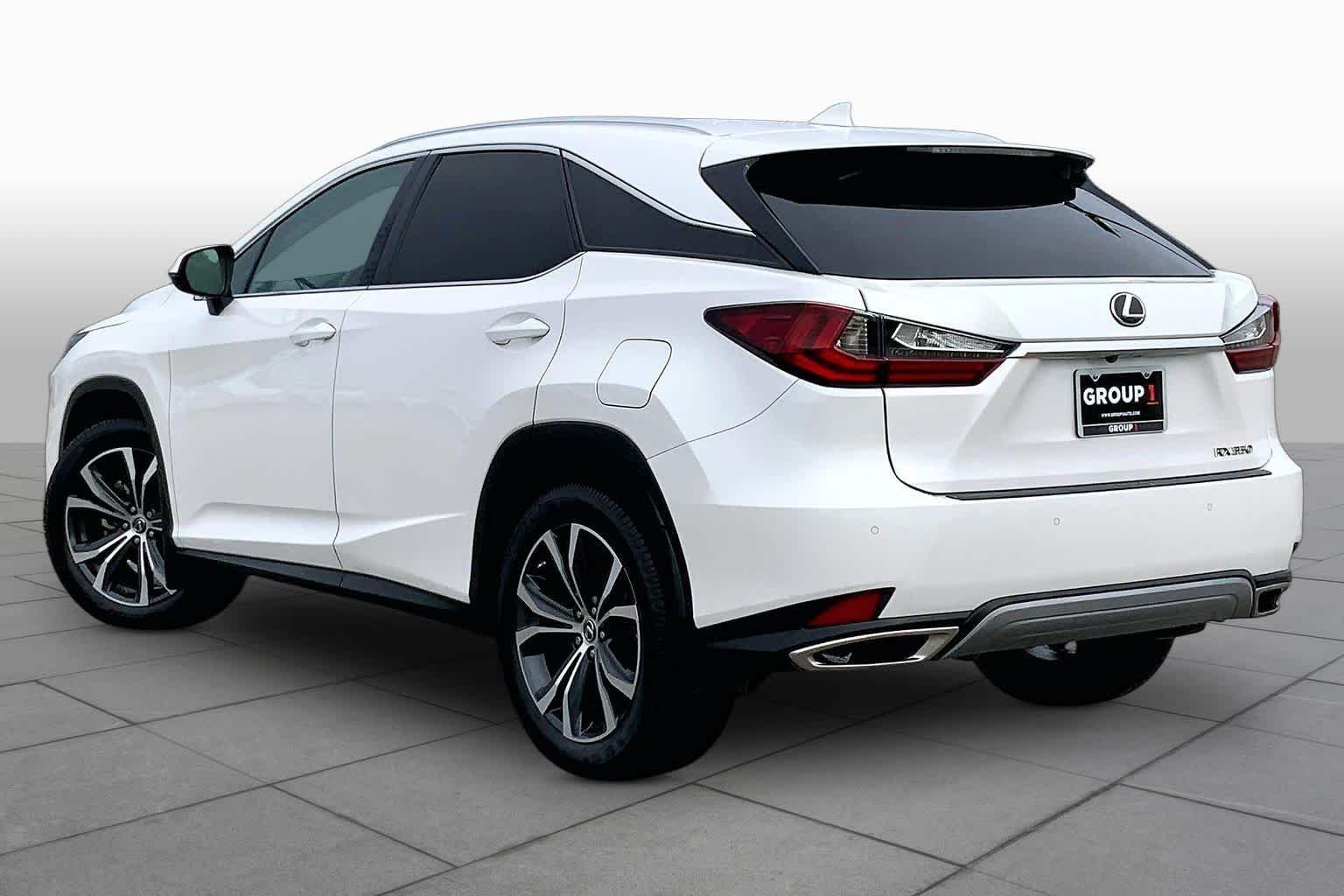 Used 2022 Eminent White Pearl Lexus  image 12