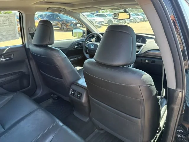 Used 2016 Black Honda EX-L image 45