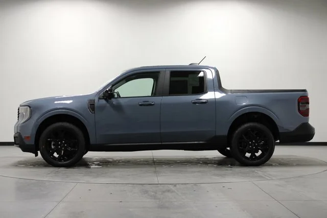 New 2025 Azure Gray Metallic Tri-Coat Ford Lariat® image 30
