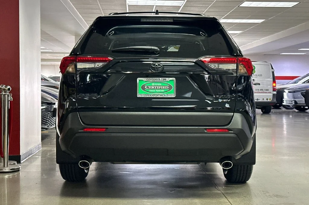 Used 2025 Black Toyota XLE image 5