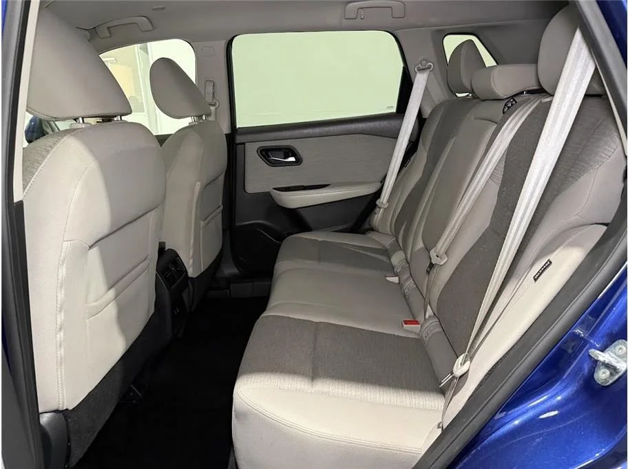 2022 Nissan Rogue SV - Photo 14