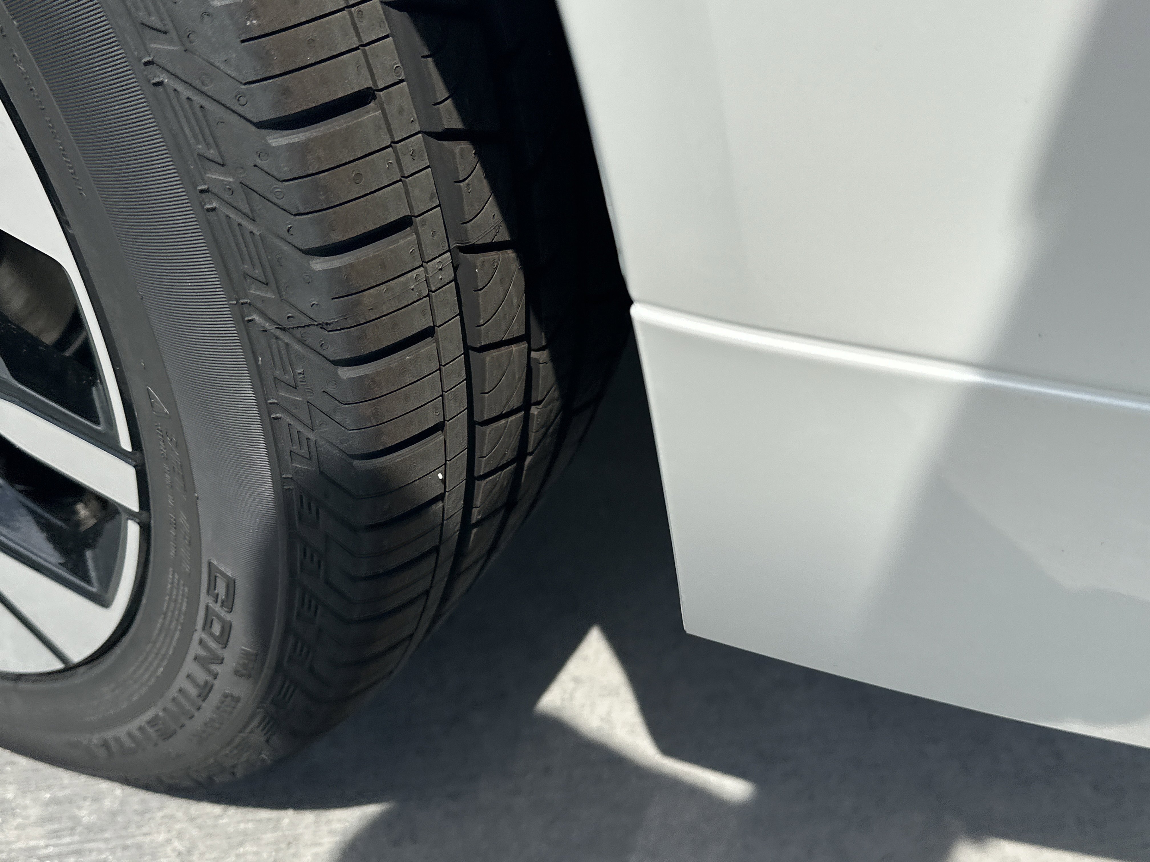 New 2026  Volvo Plus image 12