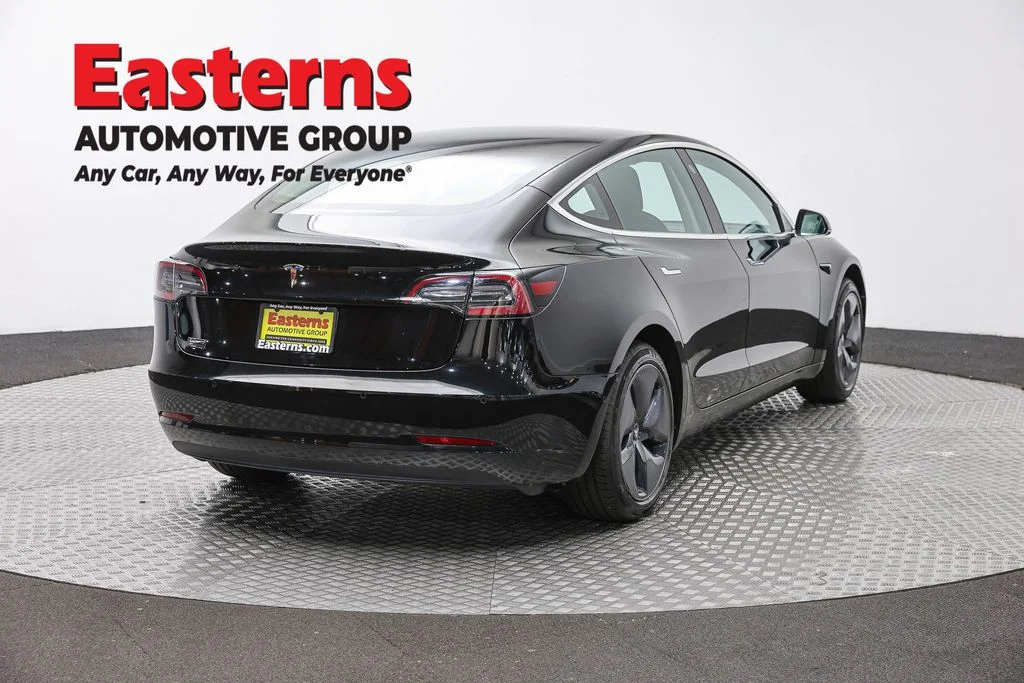 Used 2018 Black Tesla Long Range image 5
