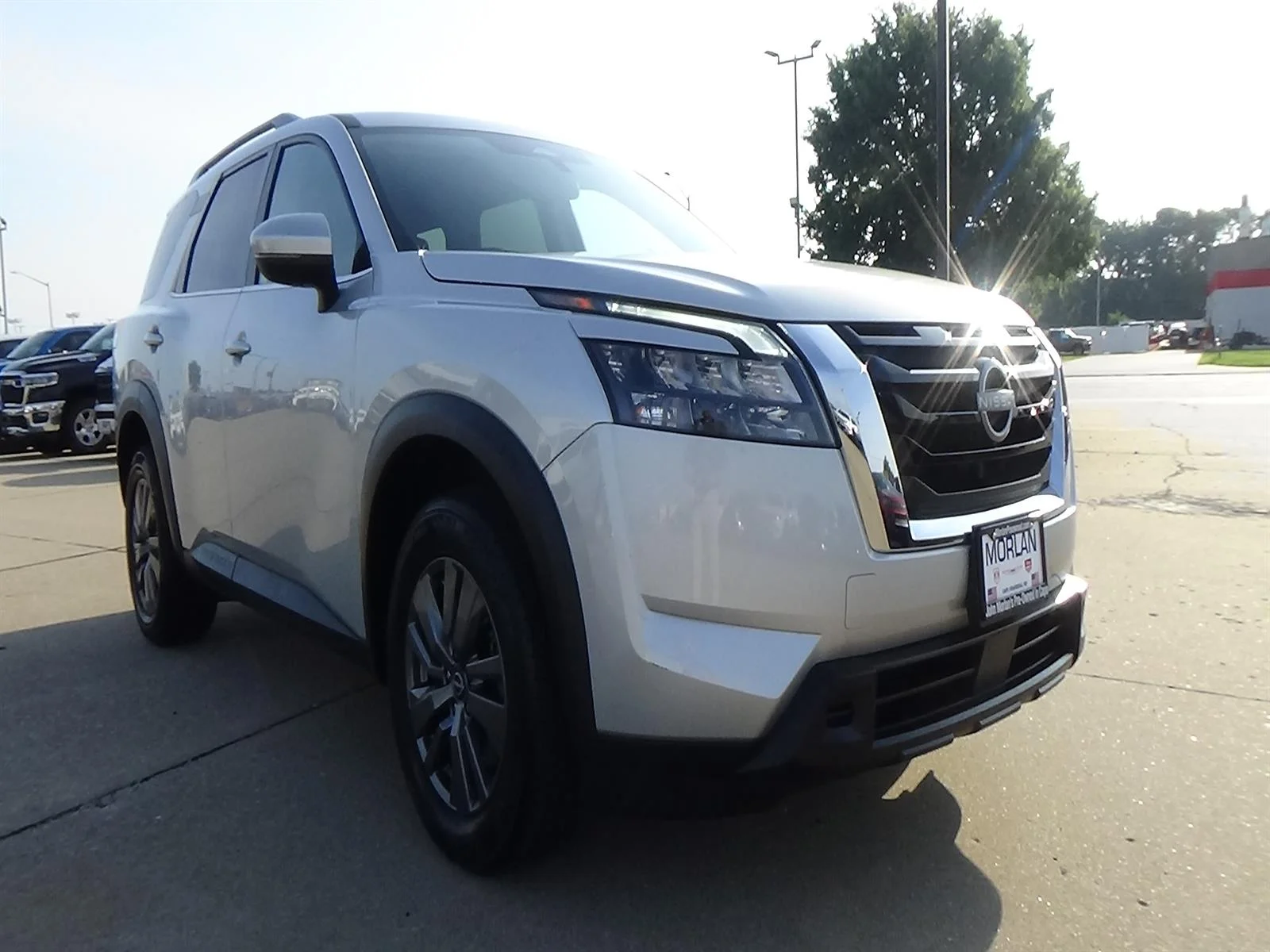 Used 2025 Brilliant Silver Metallic (k23) Nissan SV image 4