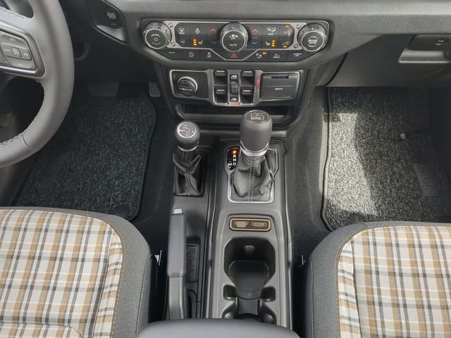 New 2026 Granite Crystal Metallic Clear-Coat Exterior Paint Jeep 85th Anniversary Edition image 21