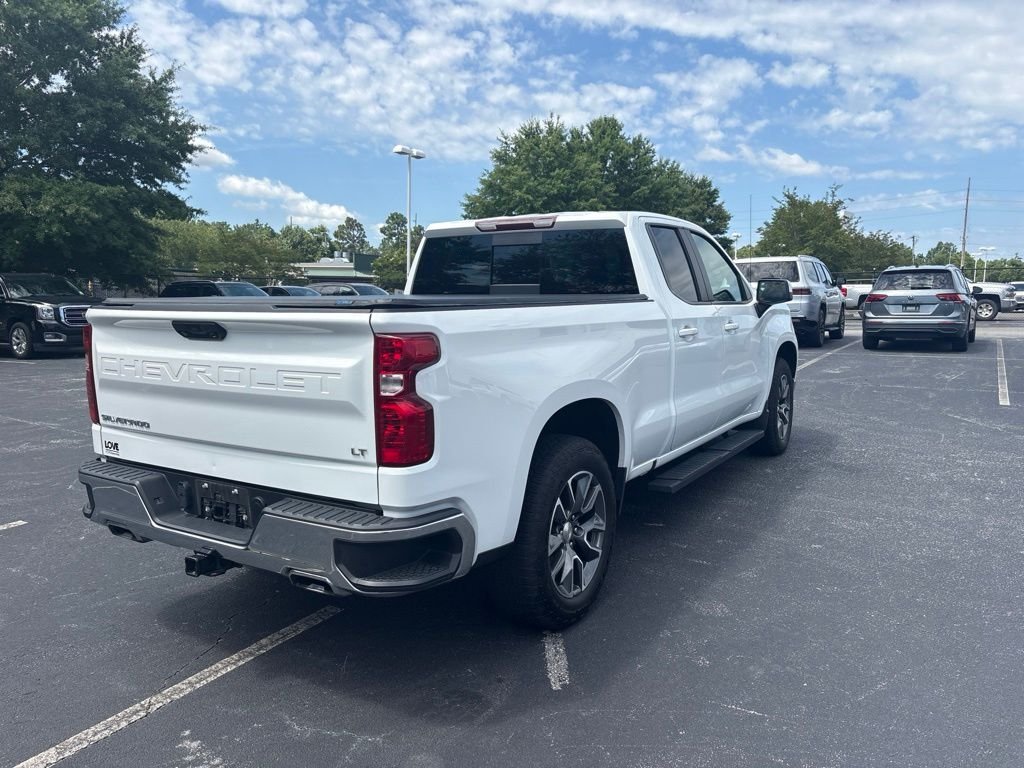 Used 2025 White Chevrolet LT image 3