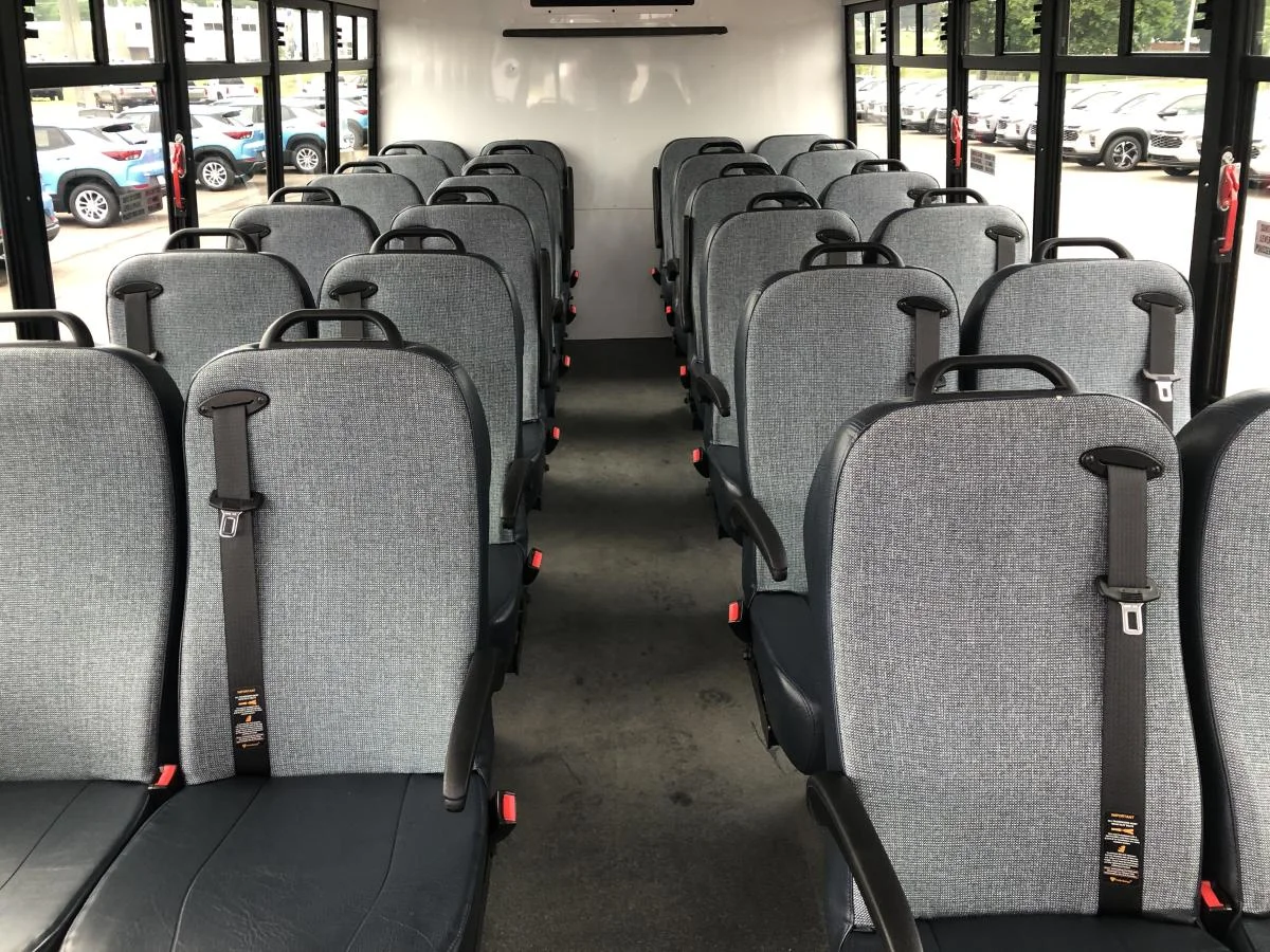 Used 2024 White Chevrolet 4500 Van 159 image 12