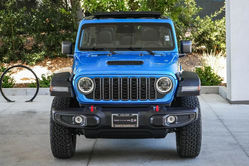 New 2026 Hydro Blue Pearl-Coat Exterior Paint Jeep Rubicon image 2