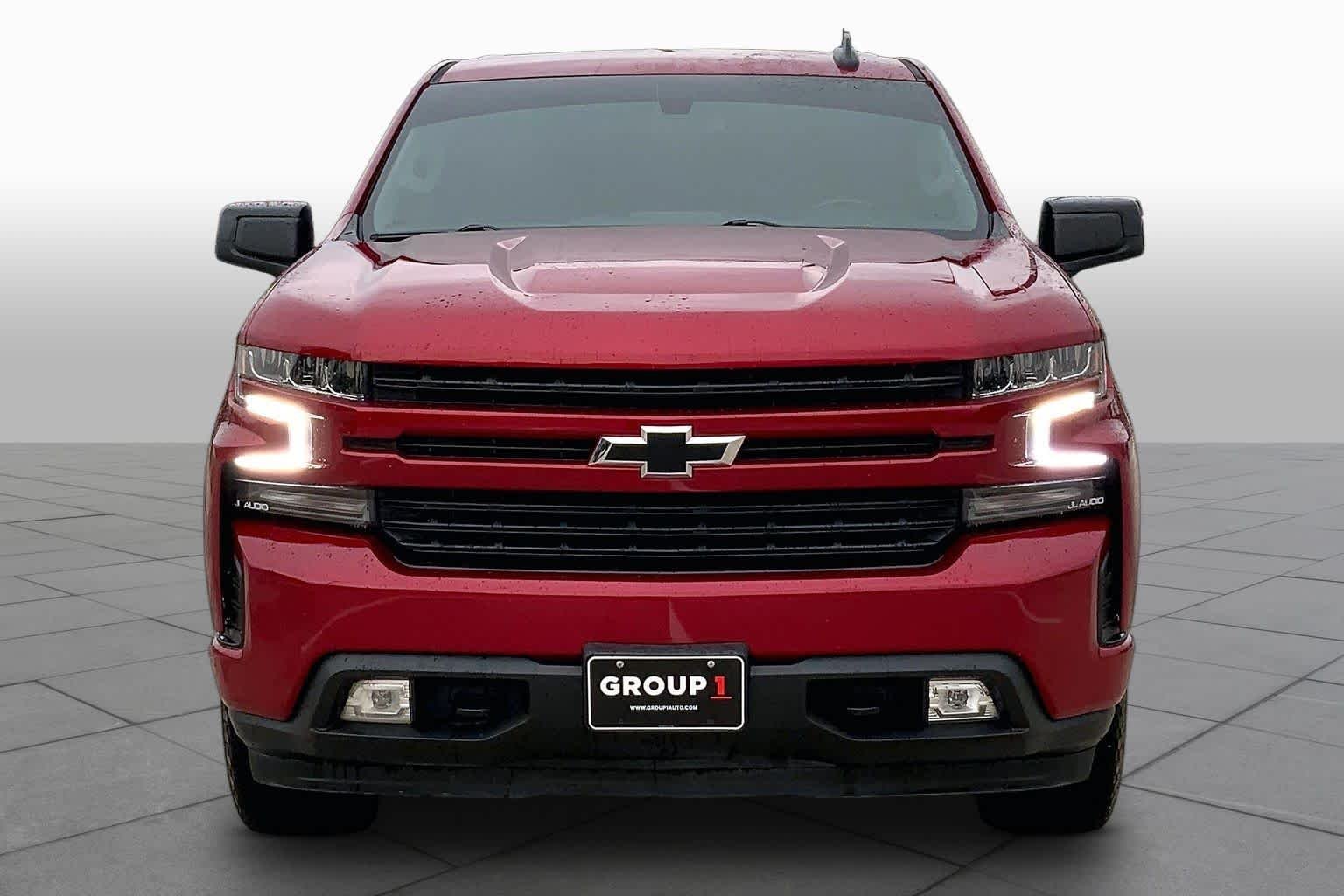 Used 2021 CHERRY RED TINTCOAT Chevrolet RST image 4