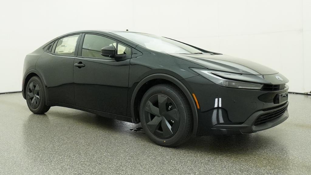 New 2026 Midnight Black Metallic Toyota LE image 19