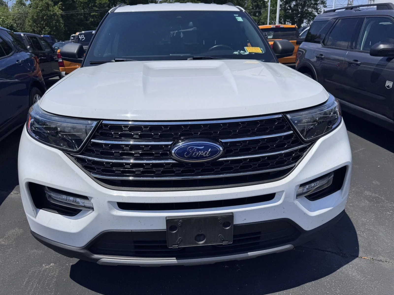 Used 2020 Oxford White Ford XLT image 2