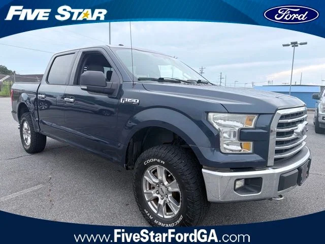 Used 2015 Blue Ford XLT image 1