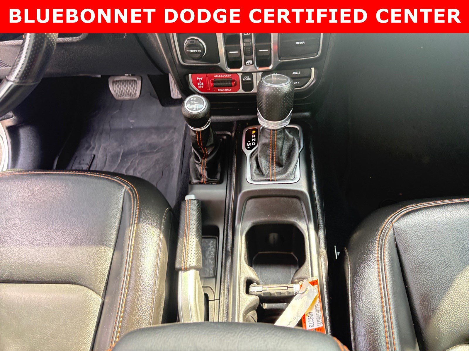Used 2020 Bright White Clearcoat Jeep Mojave image 18