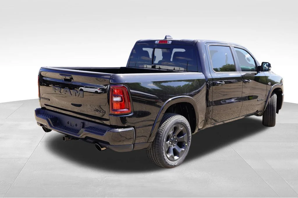 New 2027 Diamond Black Crystal Pearl-Coat Exterior Paint RAM Big Horn image 3