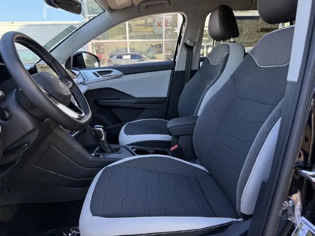 New 2026 Black Volkswagen 1.5T SE image 20