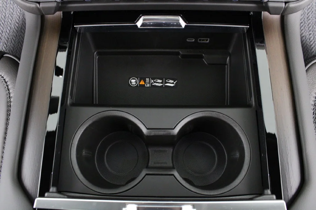 2026 GMC Yukon Denali - Photo 32