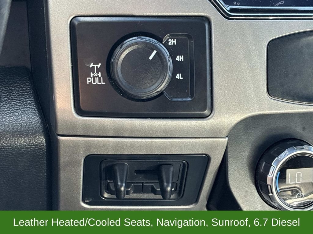 Used 2022 White Ford Lariat image 31