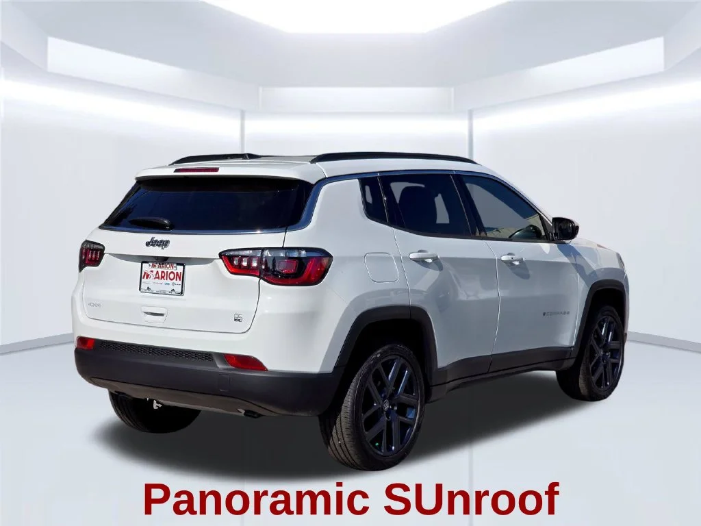 New 2026 White Jeep Latitude image 20