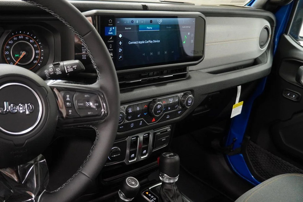 New 2026 Hydro Blue Pearl-Coat Exterior Paint Jeep Sport S image 19