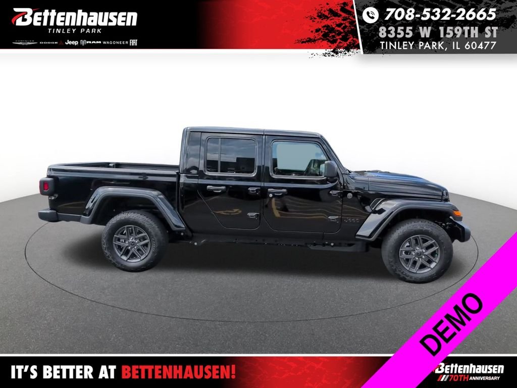 New 2026 Black Clear-Coat Exterior Paint Jeep Sport S image 7