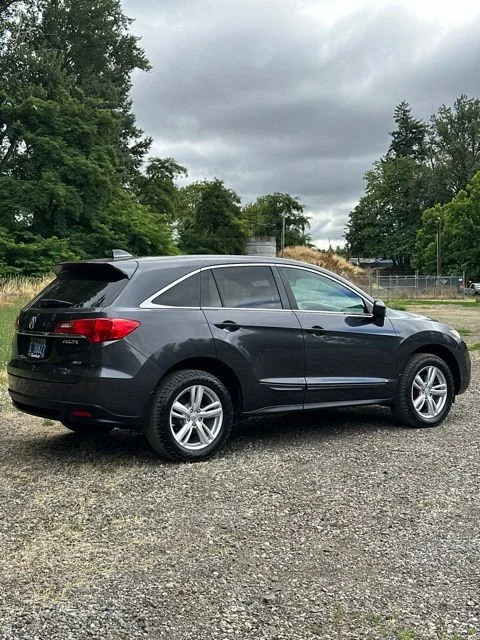 Used 2013 Graphite Luster Metallic Acura Technology Package image 9