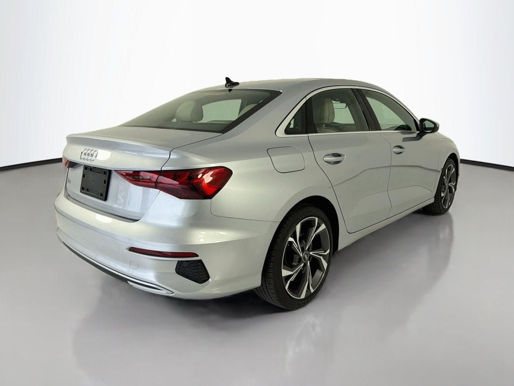 Used 2022 Florett Silver Metallic Audi Premium 40 TFSI image 7