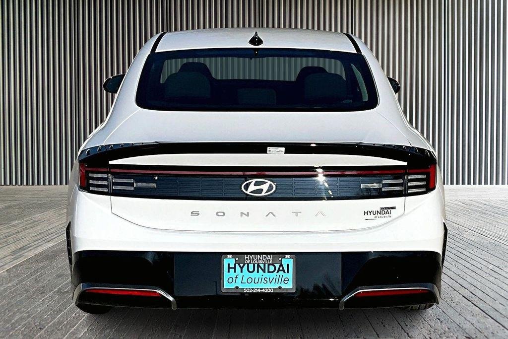 New 2026 Serenity White Hyundai SEL Sport image 4