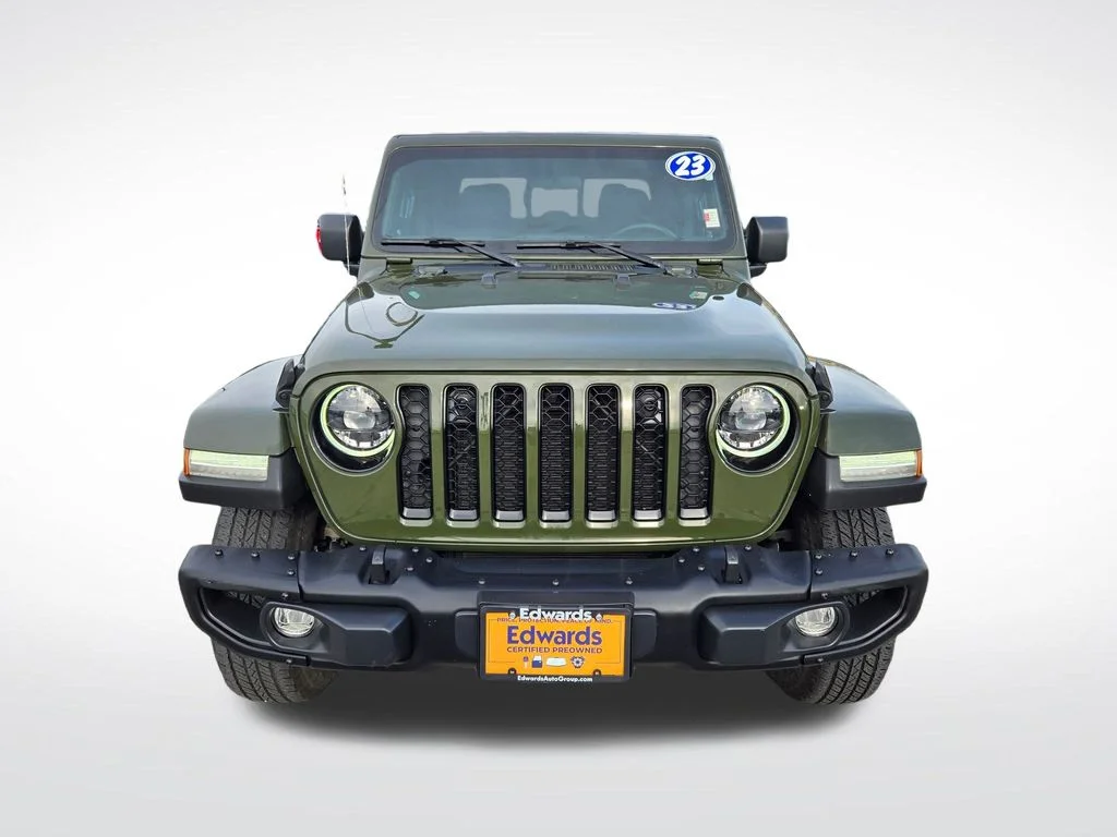Used 2023 Green Jeep  image 8