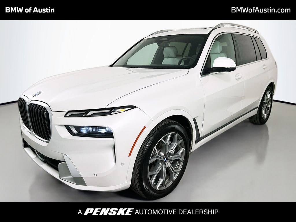 2023 BMW X7 xDrive40i's photo