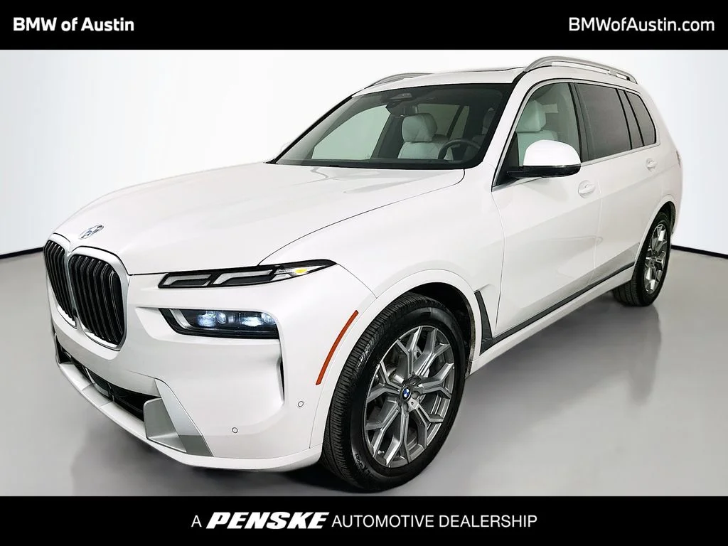 2023 BMW X7 xDrive40i's photo
