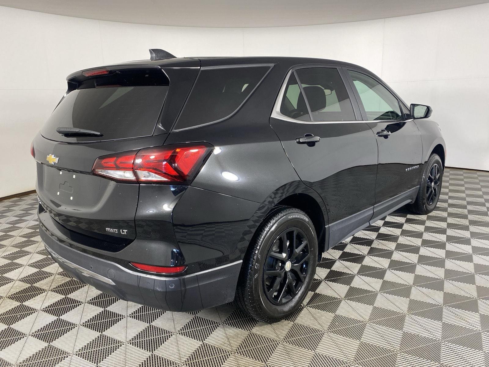 Used 2024 Mosaic Black Metallic Chevrolet LT image 7