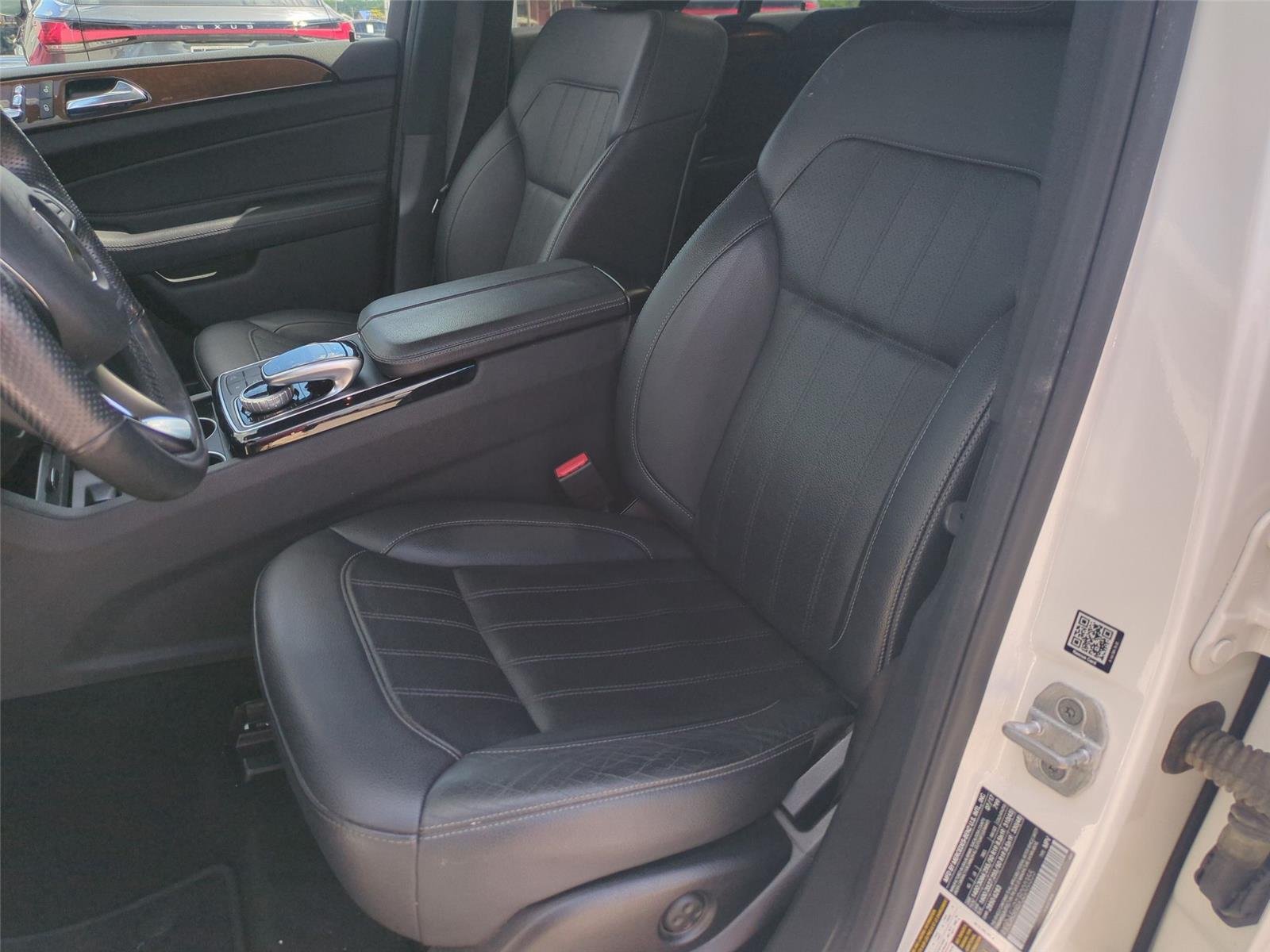Used 2018 designo Diamond White Metallic Mercedes-Benz GLE 350 image 18