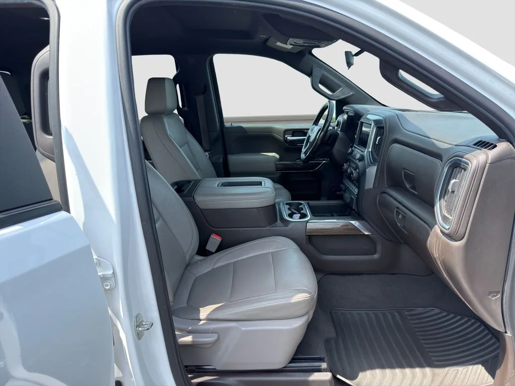Used 2020 SUMMIT WHITE Chevrolet RST image 50